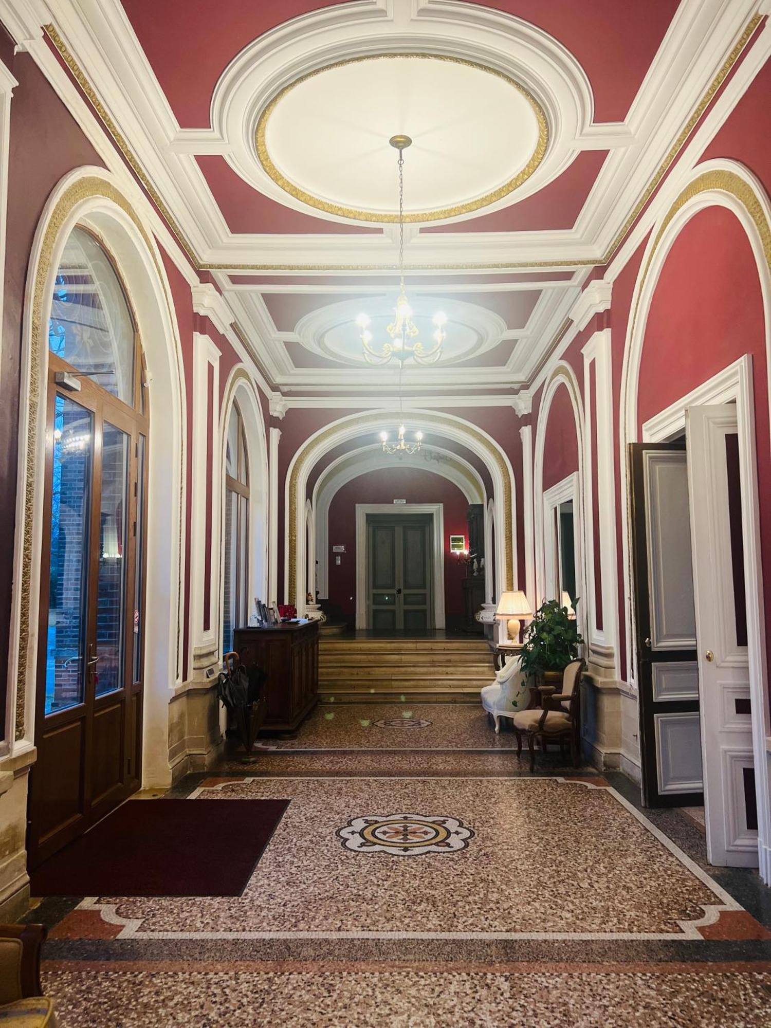 Chateau De Crenille Chaumes-en-Brie Екстериор снимка
